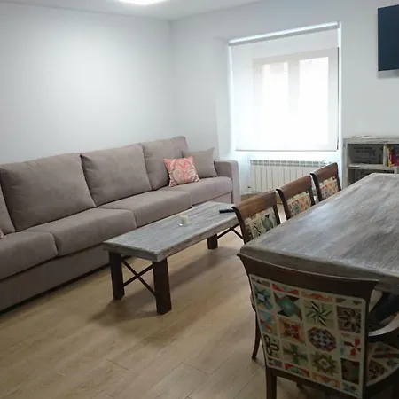 아파트 Almena De San Segundo